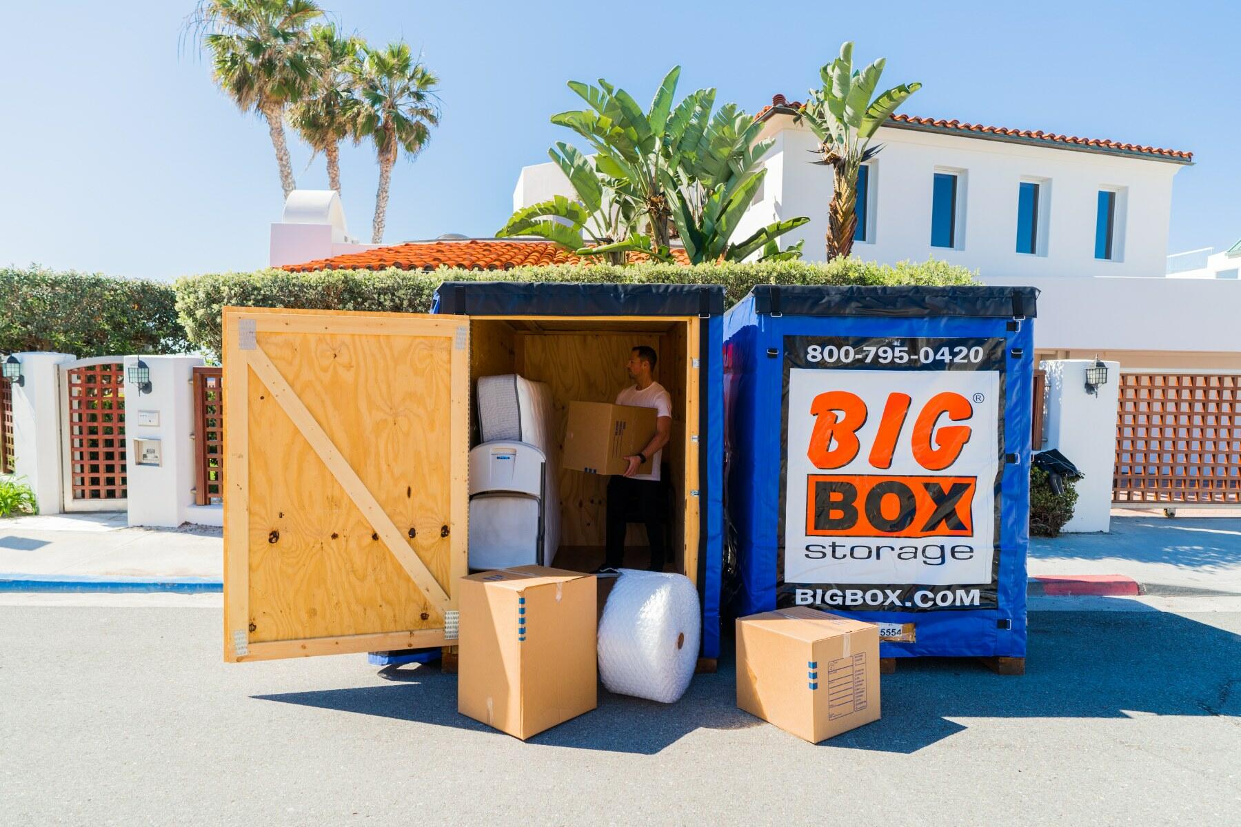 Miramar storage units provided by Big Box Storage